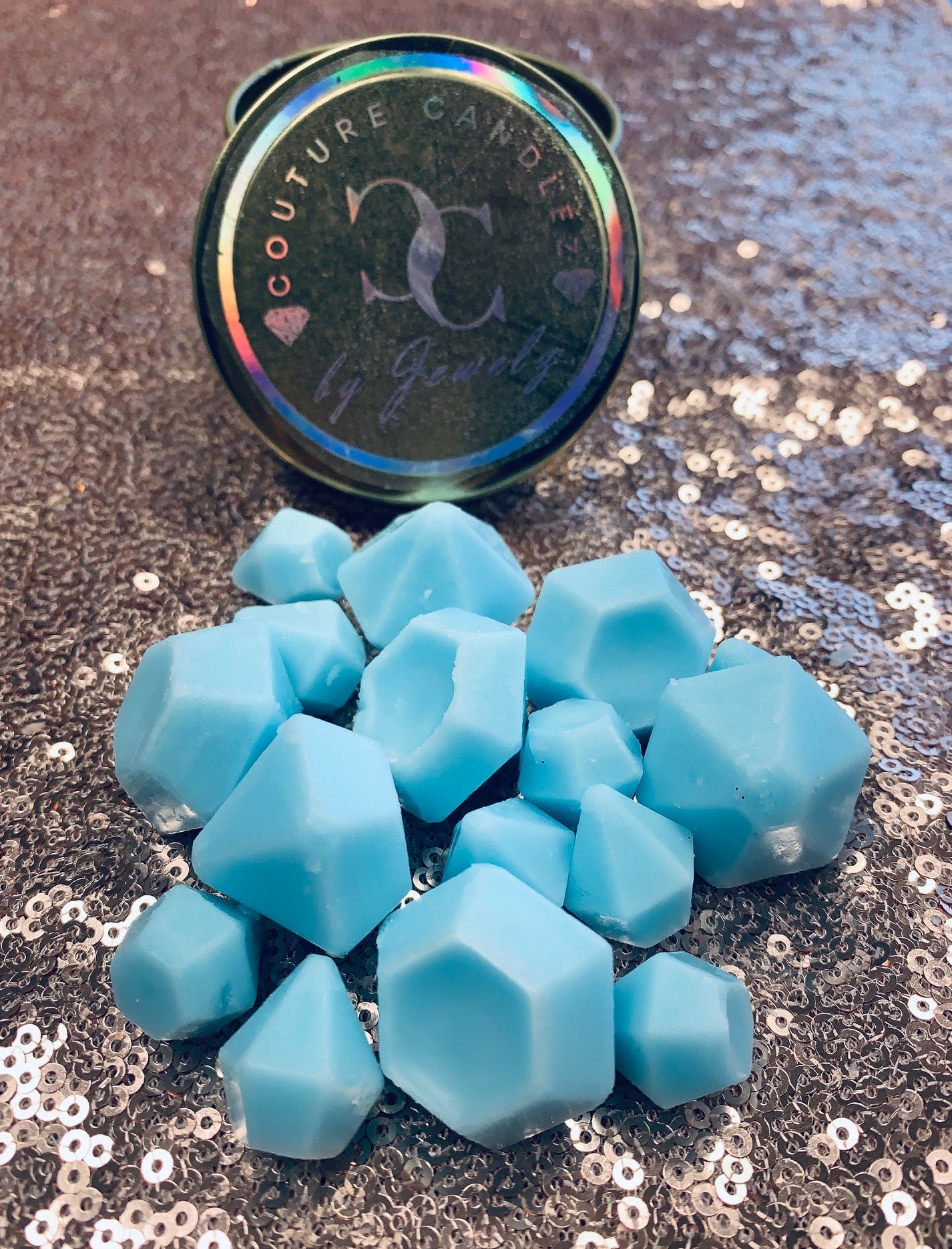 Couture Candlez by Jewelz luxury wax melts with notes of lavender, oakmoss, & sandalwood (Milan Mist)