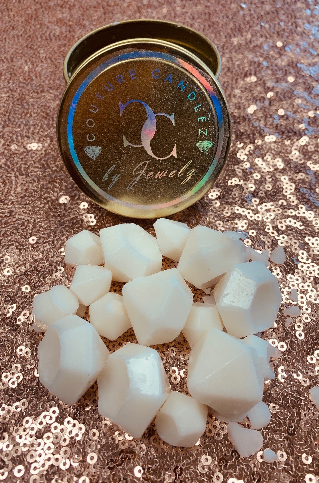 Couture Candlez by Jewelz luxury wax melts with notes of amber, bergamot, & leather (Onyx Oasis)