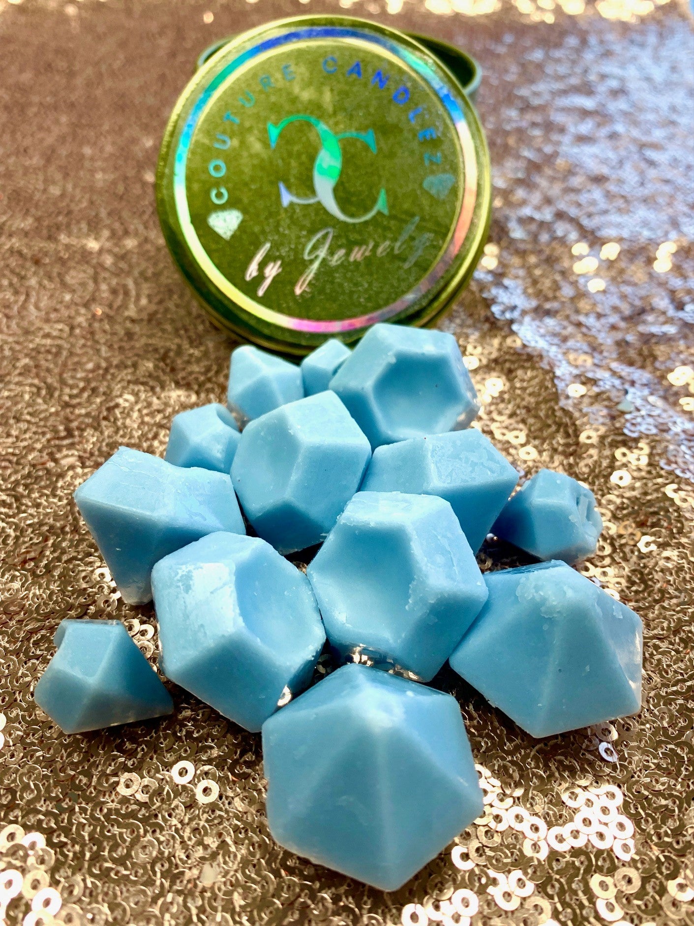 Couture Candlez by Jewelz luxury wax melts with notes of cotton, neroli, & rain (Saint Sapphire)